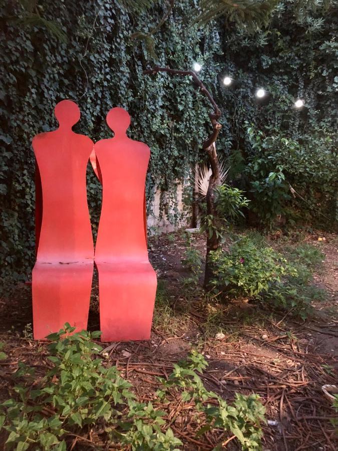 Artroom Garden Noto Exteriör bild